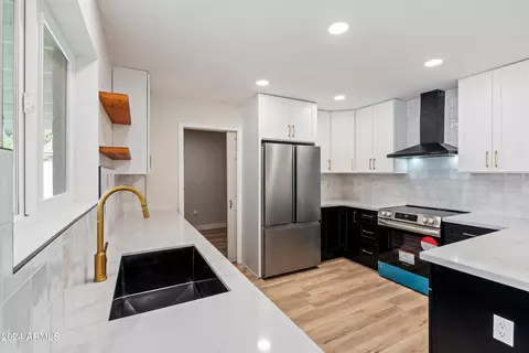 3129 E Pershing Ave, Phoenix, AZ 85032 photo 6