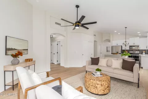 2217 E Wahalla Ln, Phoenix, AZ 85024 photo 9