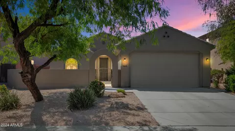 9043 W Iona Way, Peoria, AZ 85383
