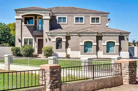 2406 N 103rd Dr, Avondale, AZ 85392