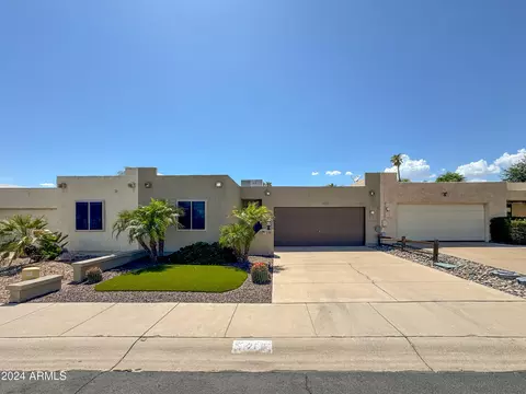 208 S Serrano Dr, Litchfield Park, AZ 85340