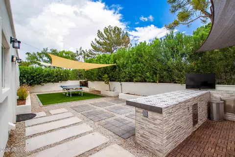 Exterior - 1064 E Sandpiper Dr, Tempe, AZ 85283 photo 10 of 24