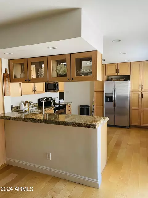 3216 E Orange Dr, Phoenix, AZ 85018 photo 8