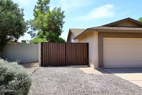 3631 E Taro Ln, Phoenix, AZ 85050 photo 3