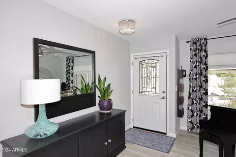 3631 E Taro Ln, Phoenix, AZ 85050 photo 5