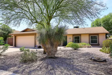 3631 E Taro Ln, Phoenix, AZ 85050 photo 2