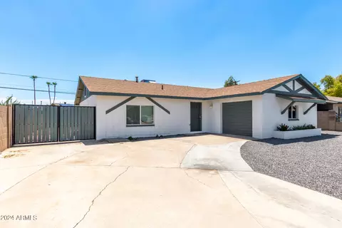 6339 W Rose Ln, Glendale, AZ 85301