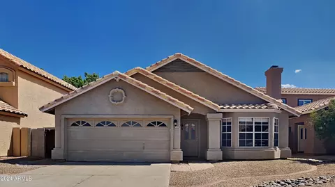 3149 W Golden Ln, Chandler, AZ 85226