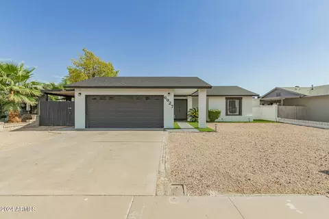 6927 W Medlock Dr, Glendale, AZ 85303