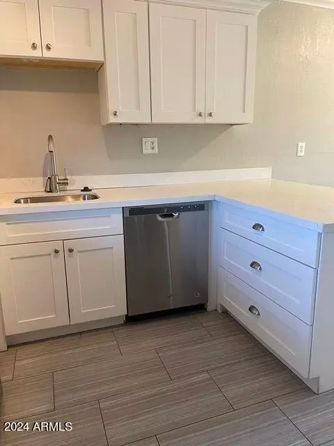 810 E Colter St #21, Phoenix, AZ 85014 photo 6