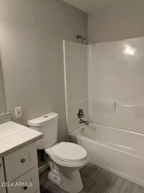 810 E Colter St #23, Phoenix, AZ 85014 photo 5