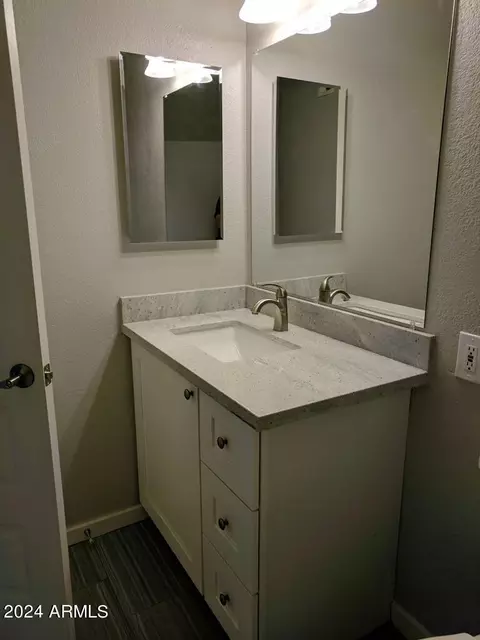 810 E Colter St #23, Phoenix, AZ 85014 photo 6
