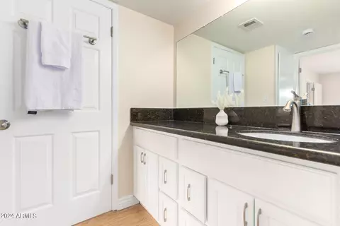 3825 E Camelback Rd #285, Phoenix, AZ 85018 photo 5