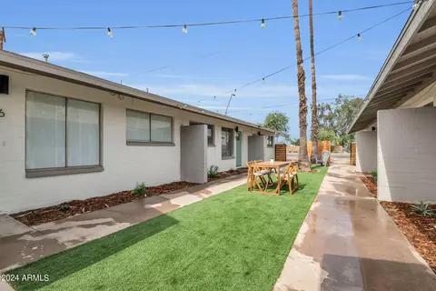405 S Priest Dr N, Tempe, AZ 85281