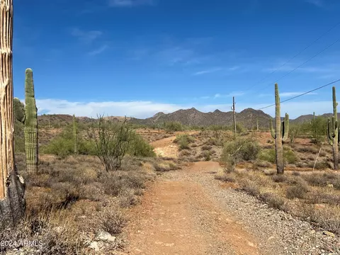 1933 E Tanya Rd #-, Phoenix, AZ 85086 photo 3