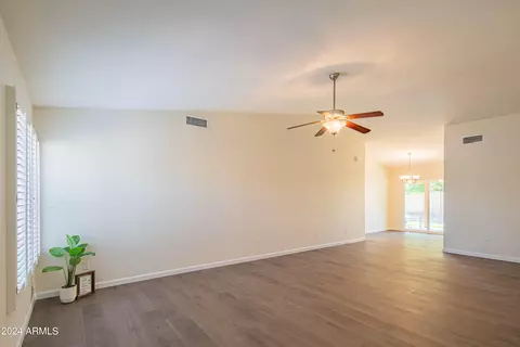 4119 E Wescott Dr, Phoenix, AZ 85050 photo 6