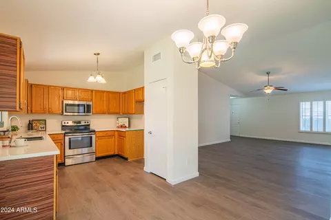4119 E Wescott Dr, Phoenix, AZ 85050 photo 17