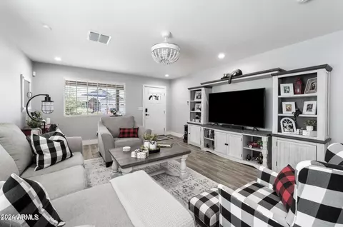 2330 W Romley Rd, Phoenix, AZ 85041 photo 2