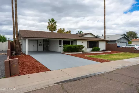 6812 S Terrace Rd, Tempe, AZ 85283