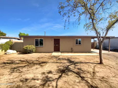 2236 E Nancy Ln, Phoenix, AZ 85042