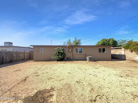 Exterior - 2236 E Nancy Ln, Phoenix, AZ 85042 photo 2 of 4