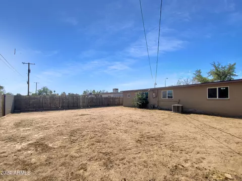 Exterior - 2236 E Nancy Ln, Phoenix, AZ 85042 photo 4 of 4