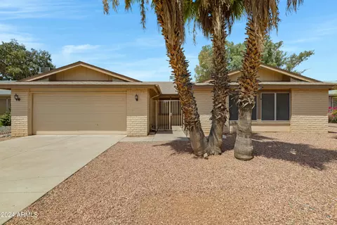 11202 S Shoshoni Dr, Phoenix, AZ 85044