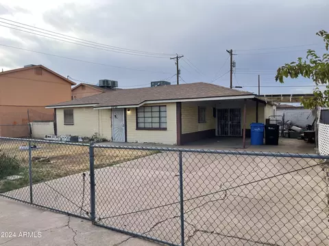 2230 E Pueblo Ave, Phoenix, AZ 85040