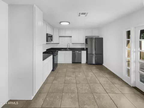 2342 W Danbury Rd, Phoenix, AZ 85023 photo 12