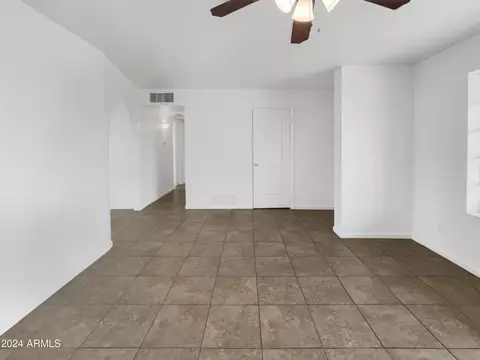 2342 W Danbury Rd, Phoenix, AZ 85023 photo 4
