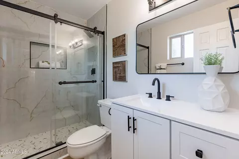 121 E Alameda Dr, Tempe, AZ 85282 photo 16