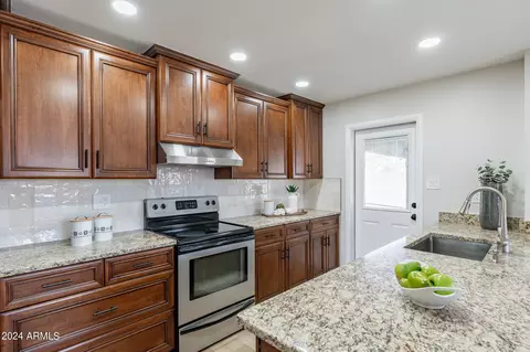 121 E Alameda Dr, Tempe, AZ 85282 photo 12