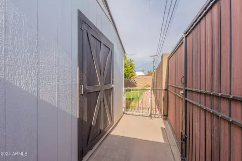 121 E Alameda Dr, Tempe, AZ 85282 photo 26