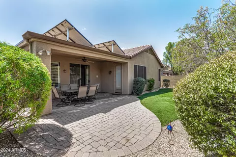 2102 W Kuralt Dr, Anthem, AZ 85086