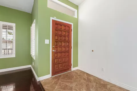 4541 E Betty Elyse Ln, Phoenix, AZ 85032 photo 9