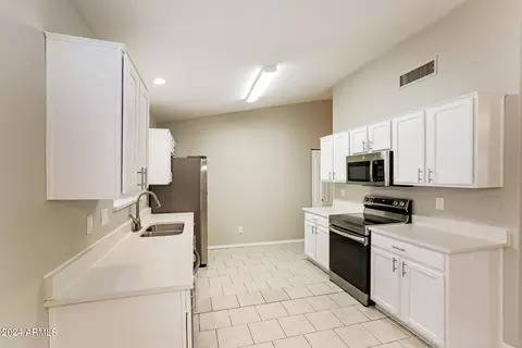 2167 E Arabian Dr, Gilbert, AZ 85296 photo 8