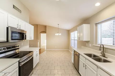 2167 E Arabian Dr, Gilbert, AZ 85296 photo 7