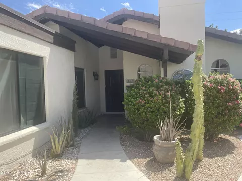 7726 E Hubbell St, Scottsdale, AZ 85257