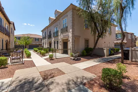2783 S Sulley Dr #102, Gilbert, AZ 85295