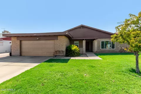 8626 N 48th Dr, Glendale, AZ 85302