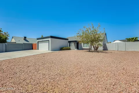 7144 W Yucca St, Peoria, AZ 85345
