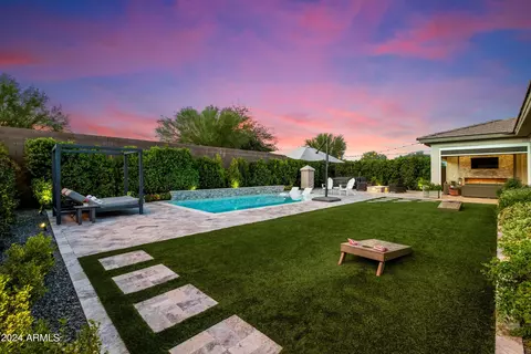 3038 E Daley Ln, Phoenix, AZ 85050 photo 7