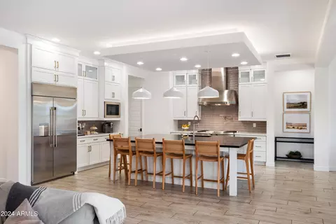 3038 E Daley Ln, Phoenix, AZ 85050 photo 9