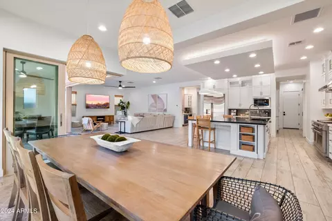 3038 E Daley Ln, Phoenix, AZ 85050 photo 17