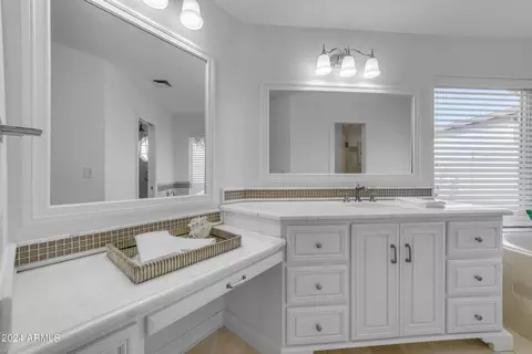 Bath - 2118 Enrose Cir, Mesa, AZ 85213 photo 3 of 10
