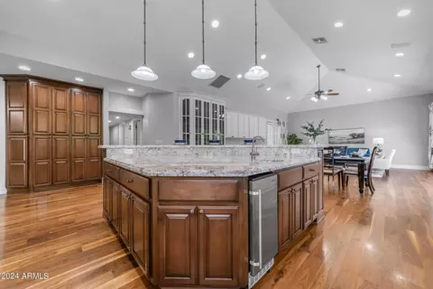 Kitchen - 2118 Enrose Cir, Mesa, AZ 85213 photo 2 of 10