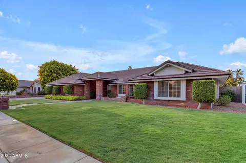 Exterior - 2118 Enrose Cir, Mesa, AZ 85213 photo 4 of 23