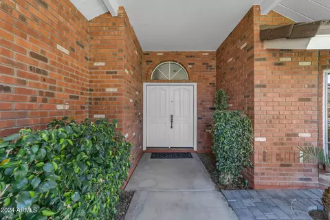 Entry Way - 2118 Enrose Cir, Mesa, AZ 85213 photo 1 of 7