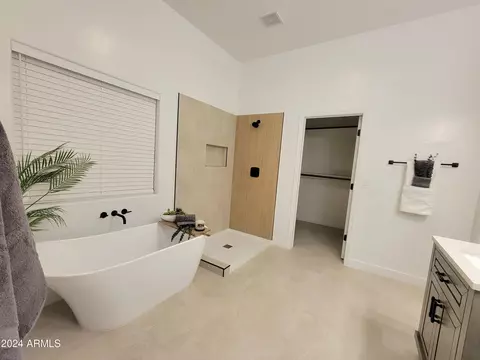 Bath - 9803 E Butte St, Mesa, AZ 85207 photo 15 of 22