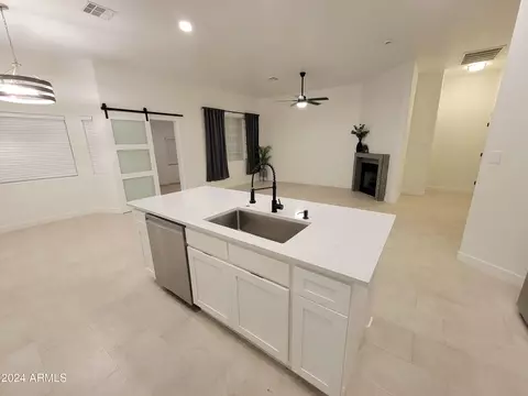 Kitchen - 9803 E Butte St, Mesa, AZ 85207 photo 8 of 11